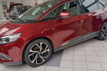 Renault Scenic 112.000 km 8.990 &euro; Recklinghausen 45659