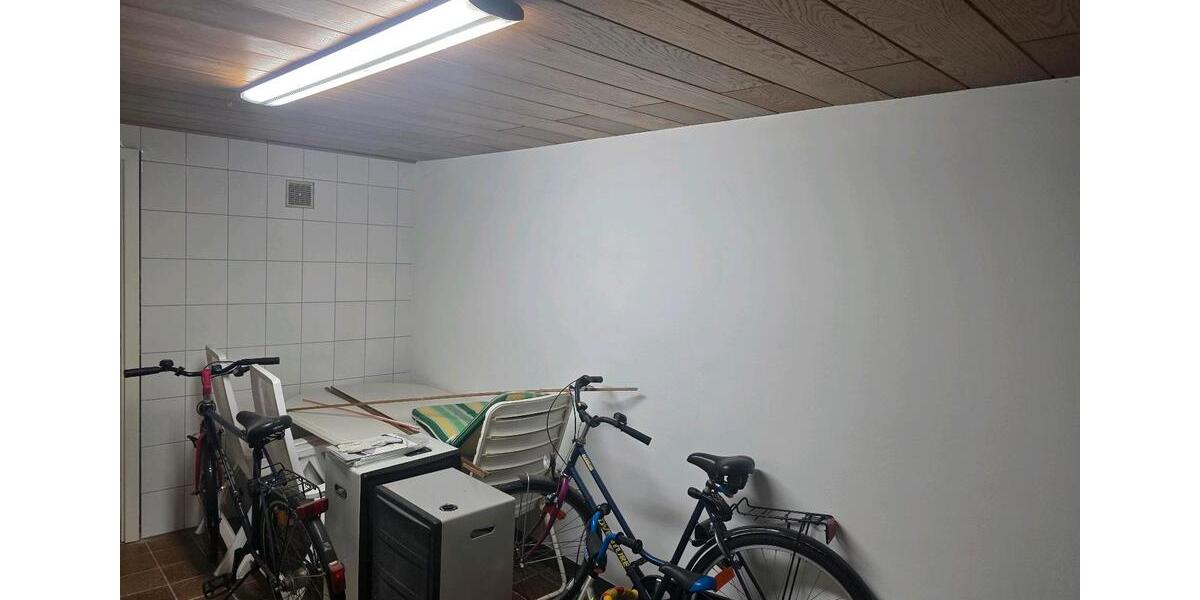 Reihenhaus Essen Stadtbezirk VI - 7 Zimmer, 220 m&sup2;, 650.000&euro; | Angebot:26339815