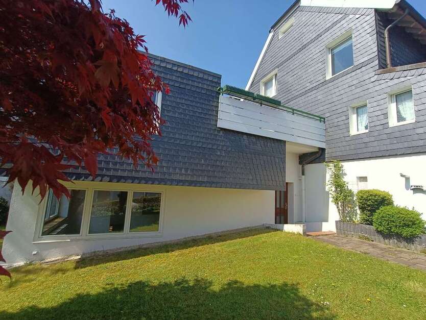 Haus zum Kaufen in Remscheid 390.000 € 220 m²