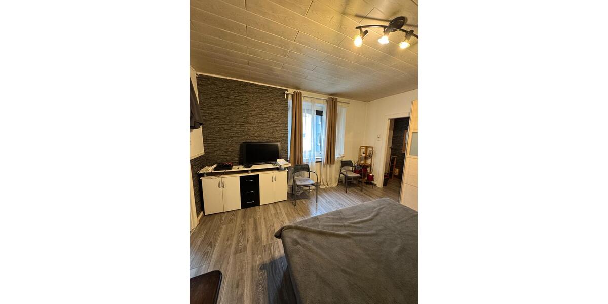 55 qm | voll möbliert | ruhiger Hinterhof & eigener Eingang 2 zimmer