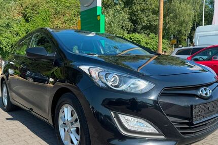 Hyundai i30 143.000 km 6.490 &euro; Bottrop 46238