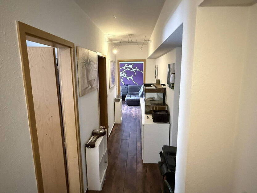 2,5-Zimmer Eigentumswohnung mit fast 100 m² Dachterrasse
