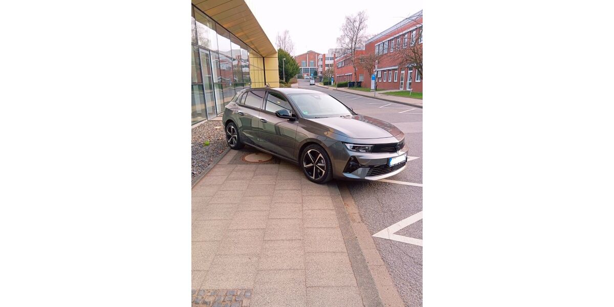 Opel Astra 5.489 km 22.700 &euro; Gelsenkirchen 45899