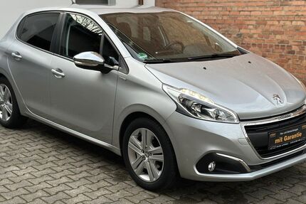 Peugeot 208 19.800 km 8.499 &euro; Essen 45307
