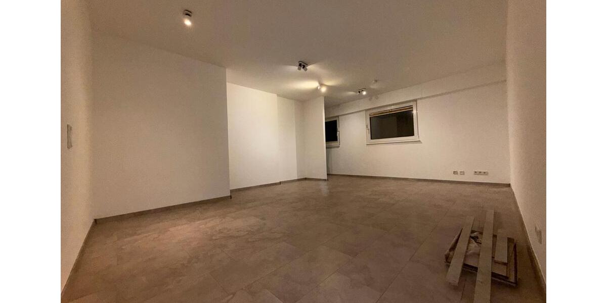 Erdgeschoßwohnung Essen Stadtbezirk IX - 1.5 Zimmer, 33 m&sup2;, 500&euro; | Angebot:26408145