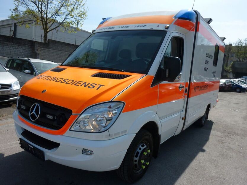 Mercedes-Benz Sprinter 261.000 km 8.900 € Essen 45144