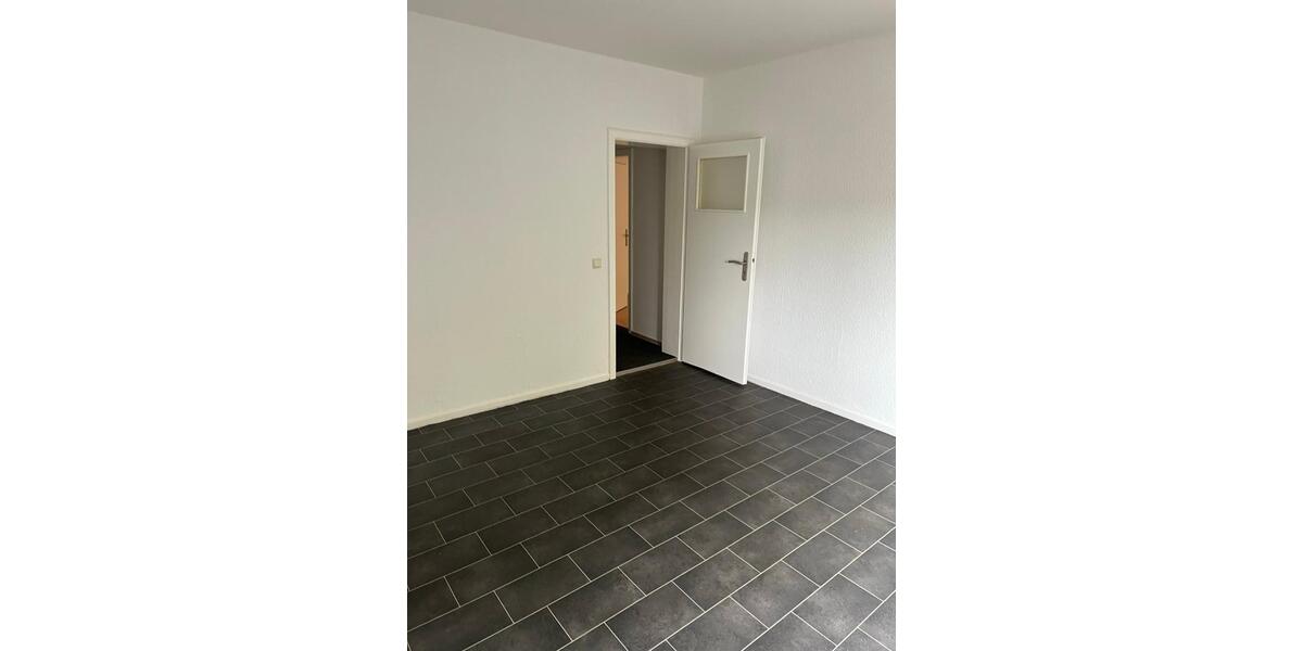 Etagenwohnung Duisburg Essenberg - 2 Zimmer, 65 m&sup2;, 380&euro; | Angebot:25809449