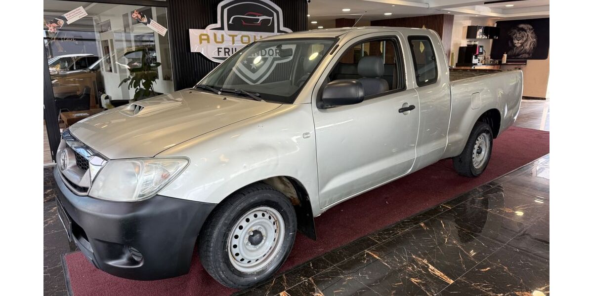 Toyota Hilux 247.237 km 5.950 &euro; Essen 45139