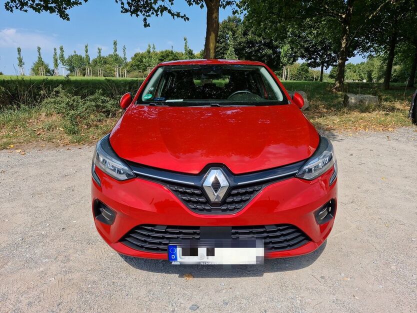 Renault Clio 52.549 km 10.990 € Oberhausen 46047