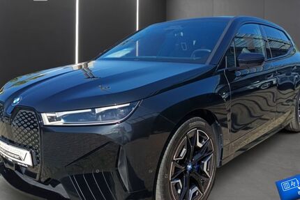 BMW iX 48.703 km 49.948 &euro; Bottrop 46236