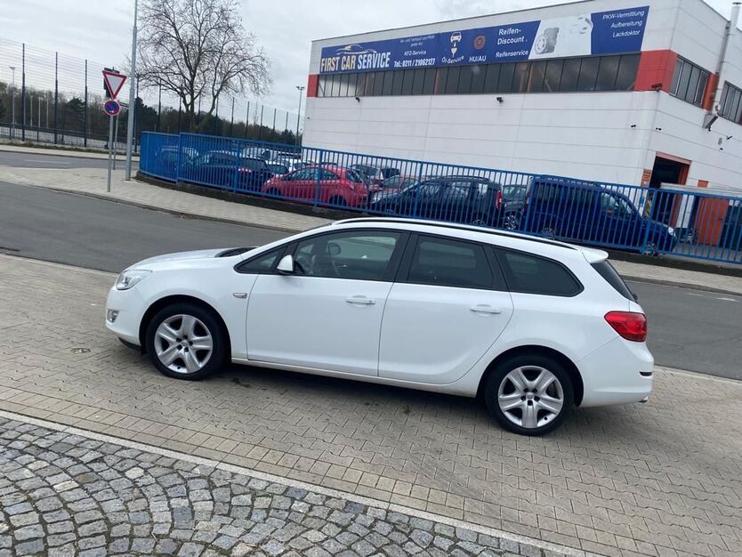 Opel Astra 137.030 km 6.999 € Düsseldorf 40599
