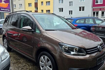 VW Touran 128.000 km 7.500 &euro; Essen 45144