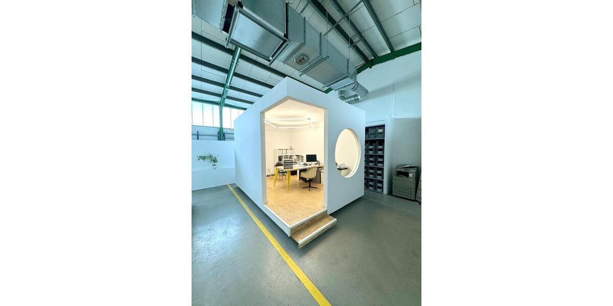 Zentral gelegene, möblierte Gewerbehalle mit variablen Nutzungsmöglichkeiten in Witten-Stockum zimmer