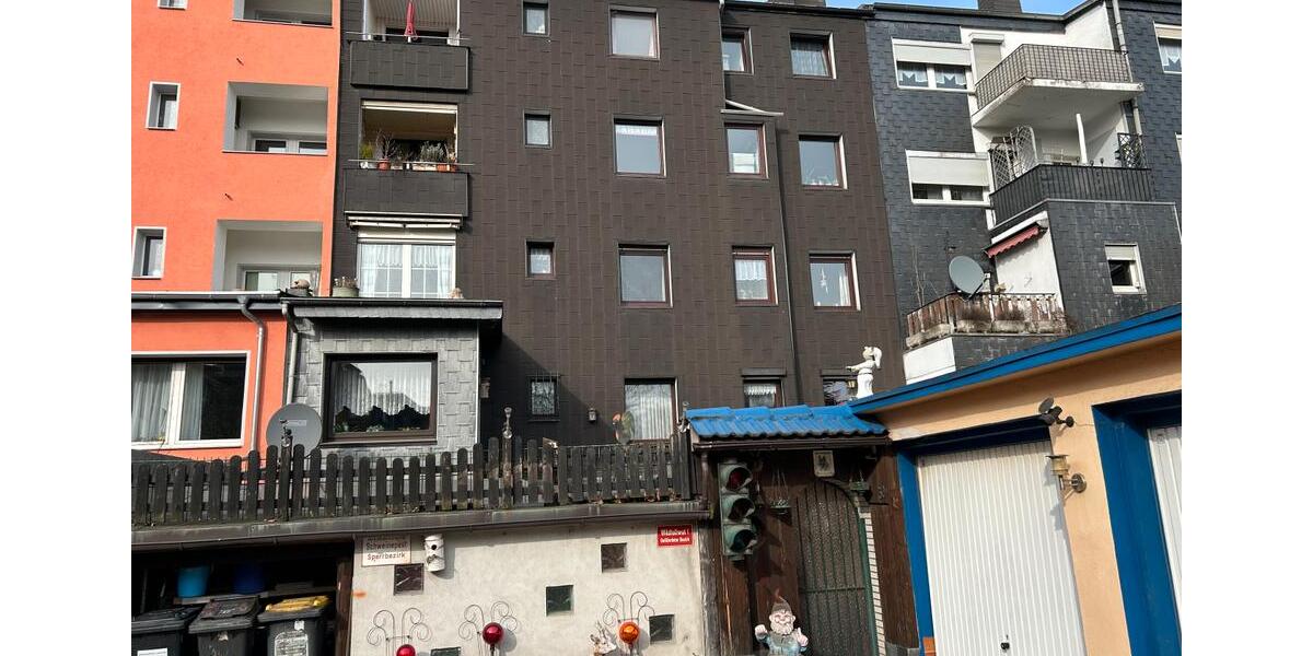 Gepflegtes Vier-Familienhaus in Duisburg Meiderich Haus Stadtpark 16 zimmer