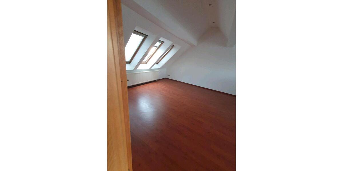 Dachgeschoßwohnung Gelsenkirchen - 2 Zimmer, 98 m&sup2;, 129.000&euro; | Angebot:25832405