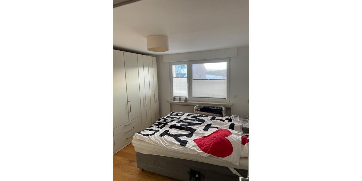 Etagenwohnung Velbert Pöthen - 3.5 Zimmer, 96 m&sup2;, 363.636&euro; | Angebot:25745994