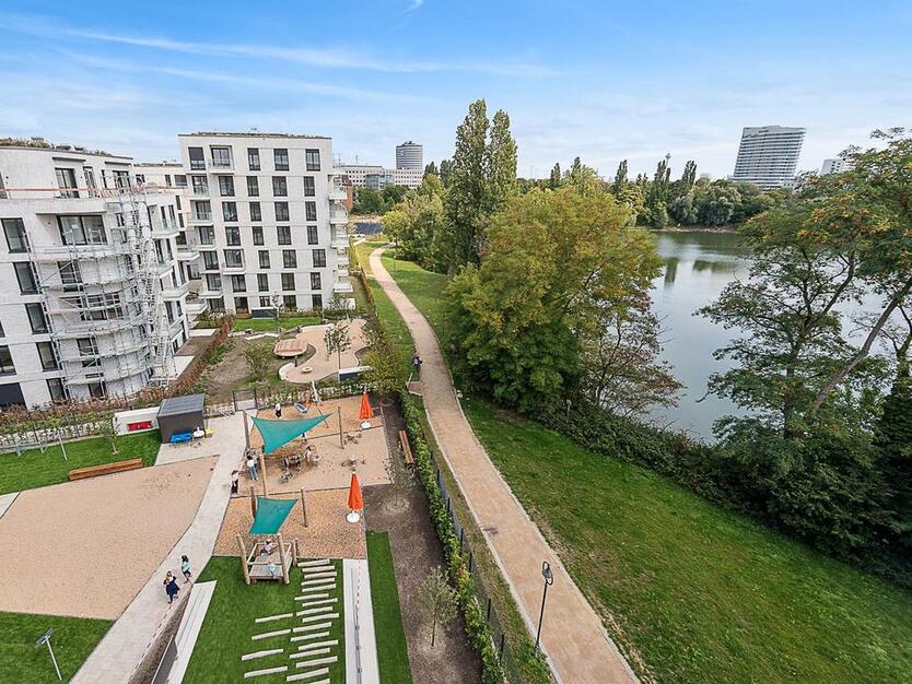 Familien aufgepasst: Großzügige 4-Zimmer-Wohnung mit Balkon und zwei Bädern (mietpreisgedämpft) zimmer