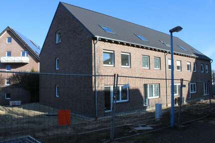 Haus Schermbeck - 4 Zimmer, 120 m&sup2;, 450.000&euro; | Angebot:25396214