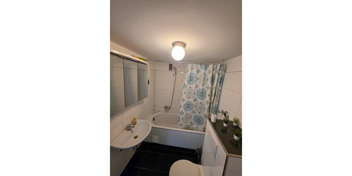 Etagenwohnung Duisburg Duisburg-Mitte - 3 Zimmer, 72 m&sup2;, 960&euro; | Angebot:26680699