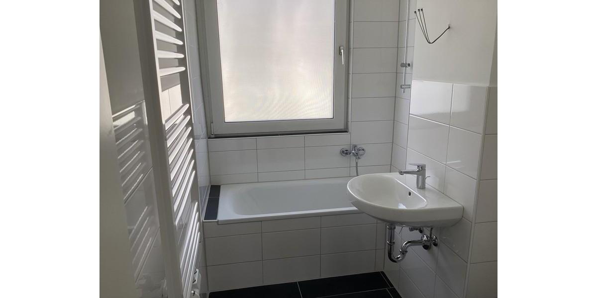 Etagenwohnung Gelsenkirchen Ückendorf - 3 Zimmer, 67 m&sup2;, 568&euro; | Angebot:25469450