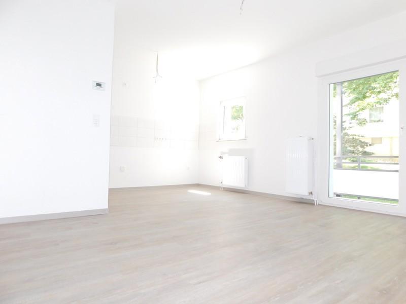 Kleine 3-Zi.-Whg. mit sonnigem Balkon in Ronsdorf- auf Wunsch ab sofort frei zimmer