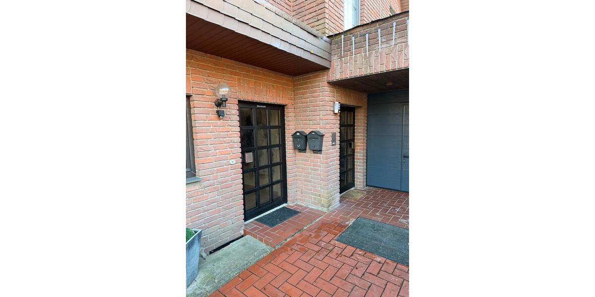 Doppelhaushälfte mal anders! Untere Etage zum Verkauf! 4.5 zimmer