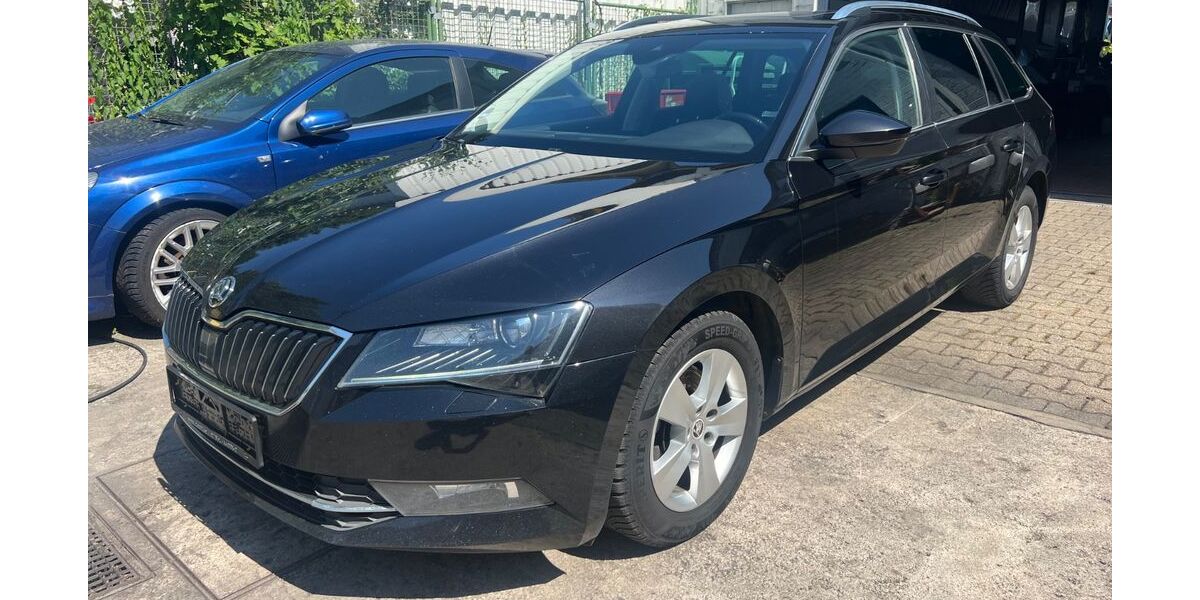 Skoda Superb 277.000 km 11.300 &euro; Bochum 44793