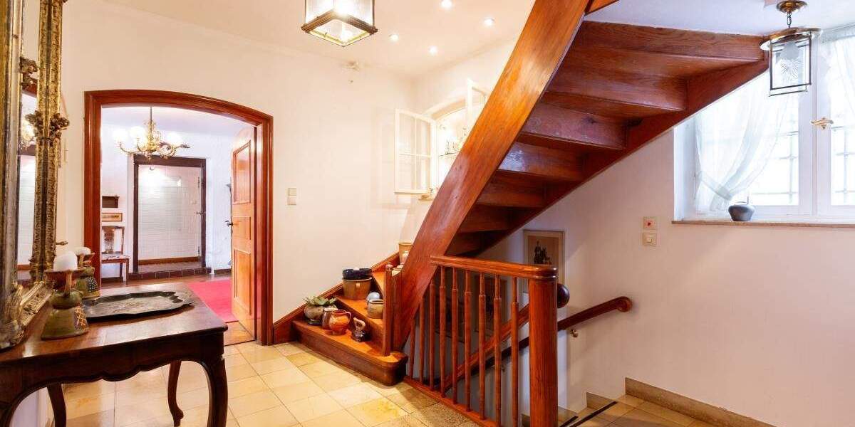 Drei-Familienhaus in Ratingen-Hösel 1 zimmer