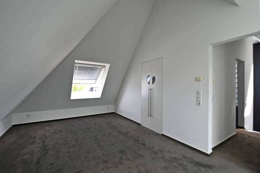 Limited Edition! Komfortable, ganz helle Penthouse-Wohnung in Bredeneyer Toplage