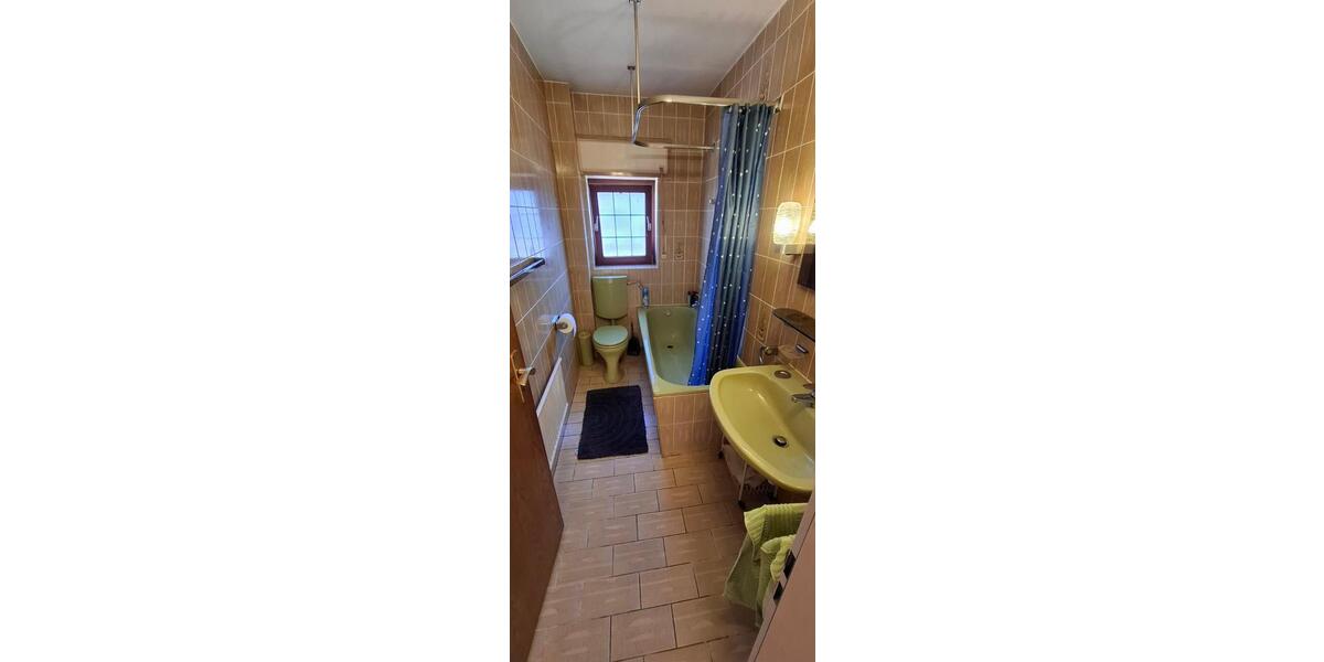 Doppelhaushälfte Voerde (Niederrhein) - 9 Zimmer, 161 m&sup2;, 295.000&euro; | Angebot:25641496