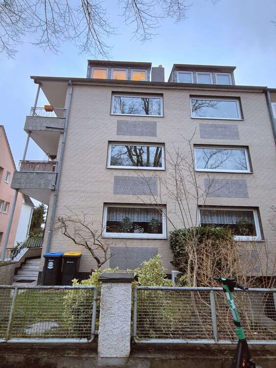 Haus zum Kaufen in Düsseldorf 1.400.000 € 500 m²