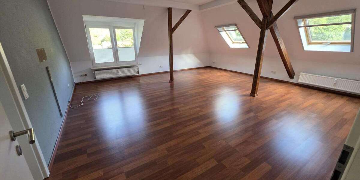 Etagenwohnung Gevelsberg Klostermark - 4 Zimmer, 100 m&sup2;, 725&euro; | Angebot:27479556
