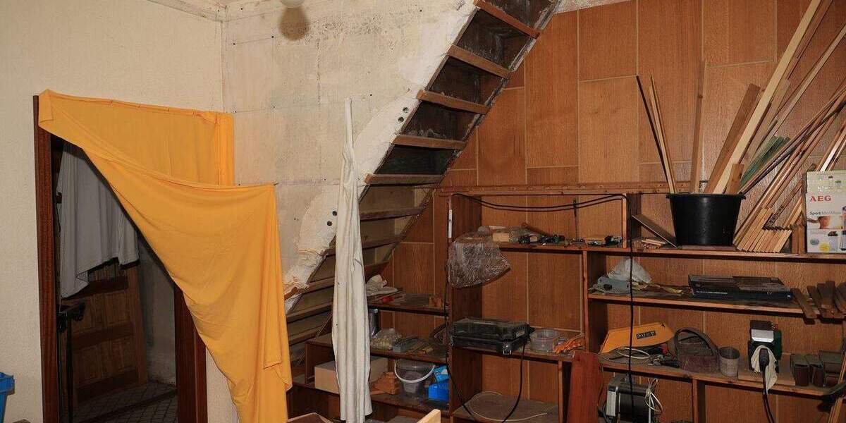 Reihenmittelhaus Duisburg Hochemmerich - 4 Zimmer, 72 m&sup2;, 122.000&euro; | Angebot:25769810