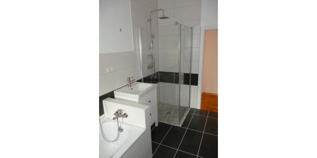 Erdgeschoßwohnung Essen Stadtbezirk VII - 3 Zimmer, 75 m&sup2;, 800&euro; | Angebot:25841756