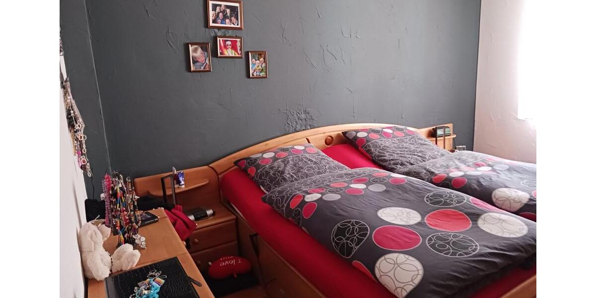 Erdgeschoßwohnung Gelsenkirchen Erle - 4 Zimmer, 180 m&sup2;, 240.000&euro; | Angebot:26020590