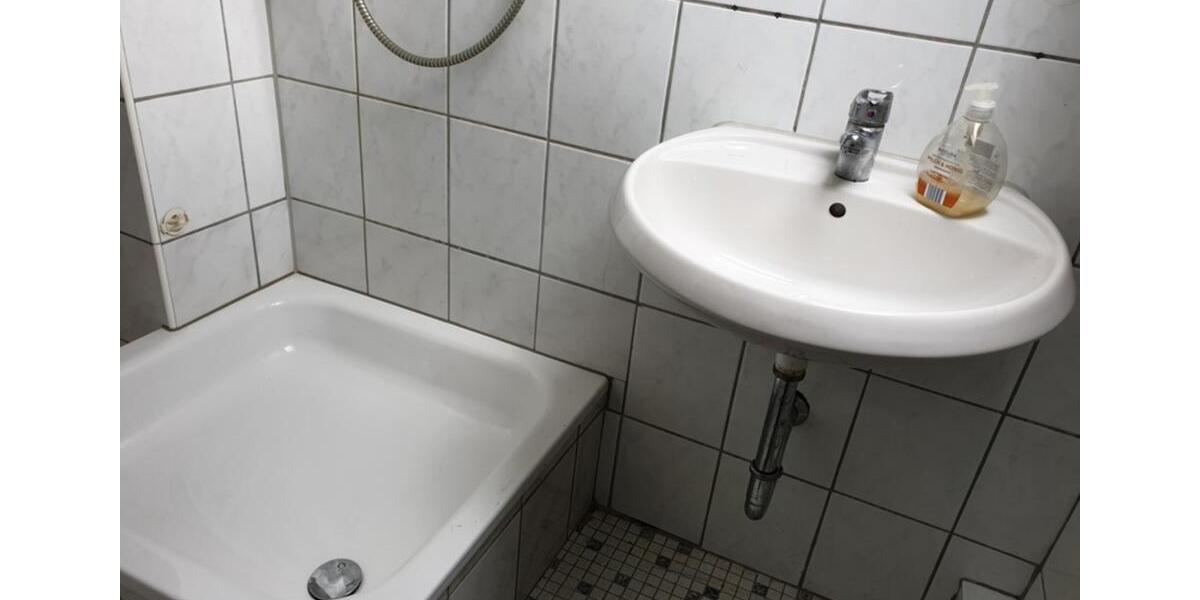 3-Zimmer-DG-Wohnung mit Einbauküche in RE-Grullbad 3 zimmer