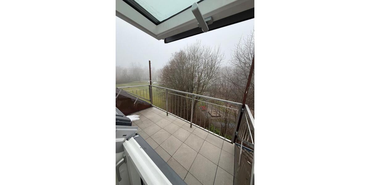 3-Zimmer-DG-Wohnung ca. 100 qm mit Balkon in Velbert 3 zimmer