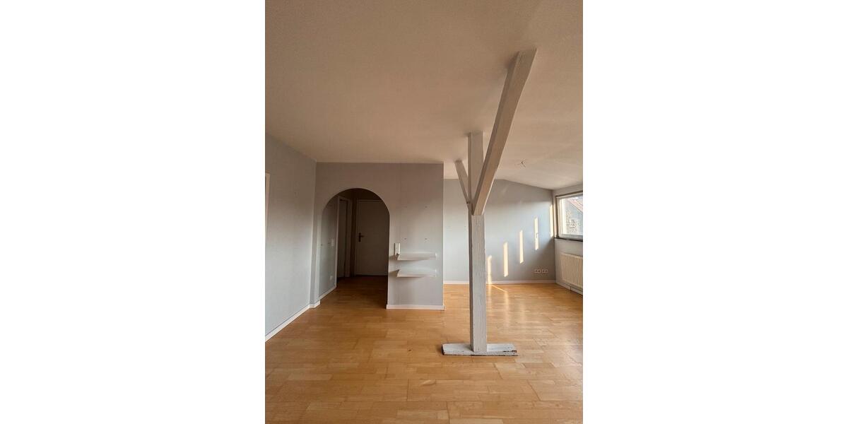 Dachgeschoßwohnung Wuppertal Gemarkung Nächstebreck - 2.5 Zimmer, 63 m&sup2;, 660&euro; | Angebot:25420338