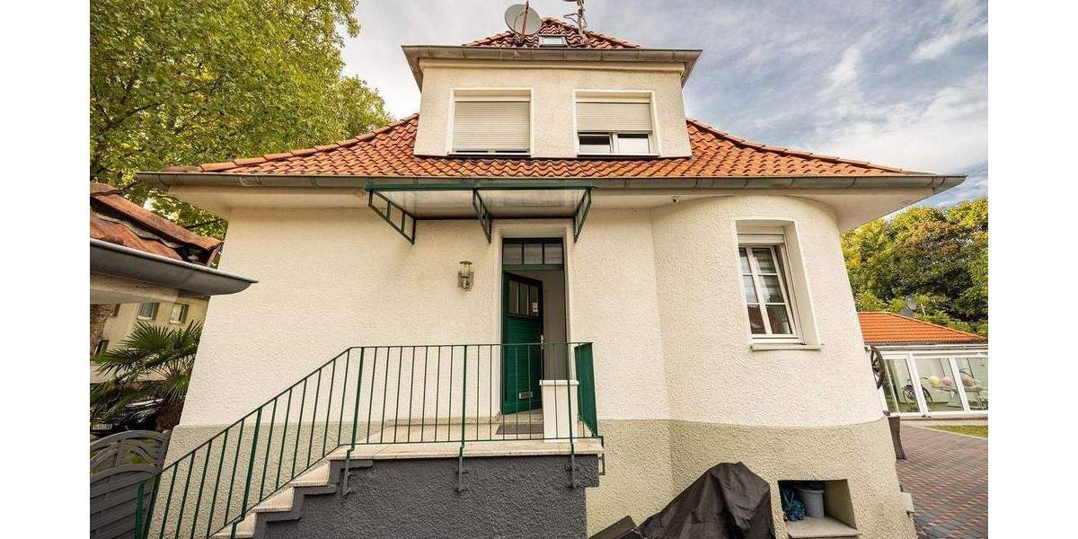 Wohnen in der Gartenstadt mit schönem Garten, Palmen, Garage 6 zimmer