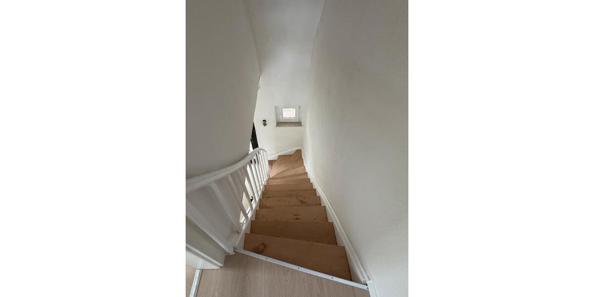 ZU VERMIETEN—DHH in guter Lage von OB-Königshardt 3 zimmer