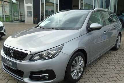 Peugeot 308 112.481 km 8.990 € Moers 47445