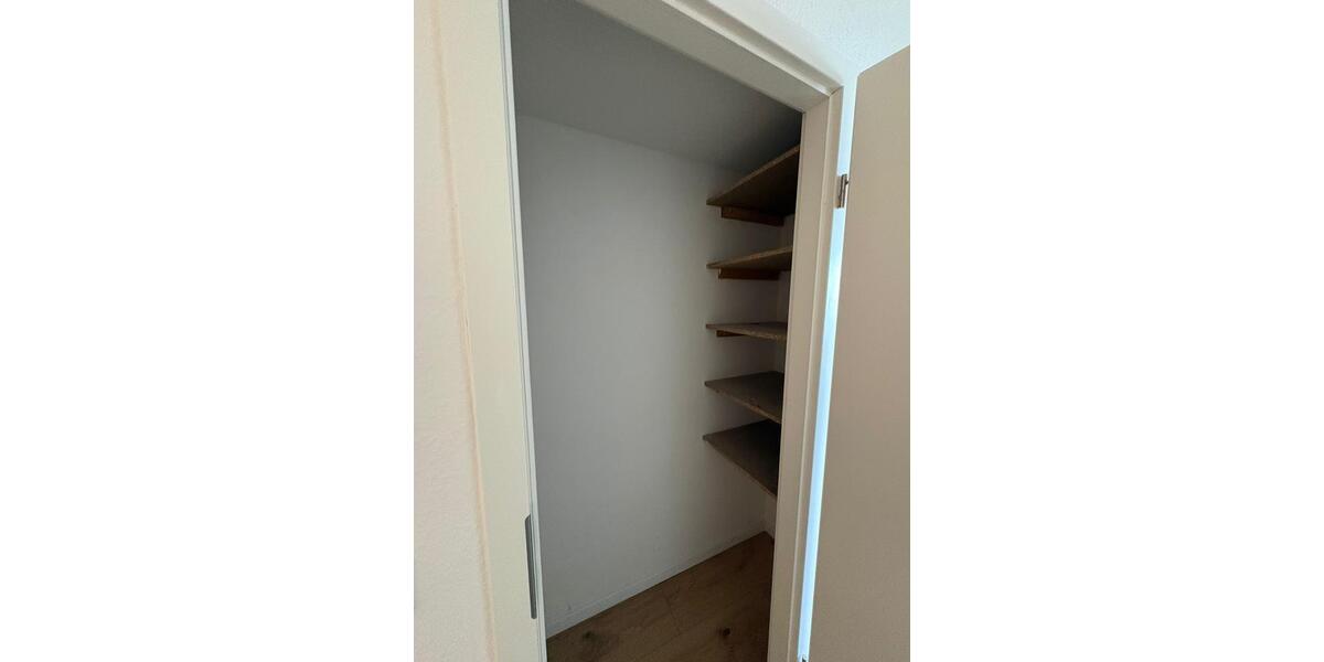 Dachgeschoßwohnung Essen Stadtbezirk VII - 3 Zimmer, 62 m&sup2;, 560&euro; | Angebot:24671020