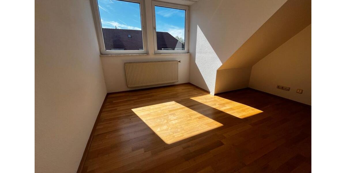 Etagenwohnung Essen Stadtbezirk III - 4 Zimmer, 146 m&sup2;, 399.000&euro; | Angebot:27457632