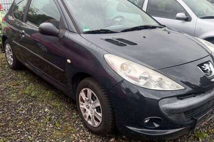 Peugeot 206 113.000 km 2.500 &euro; Essen 45326