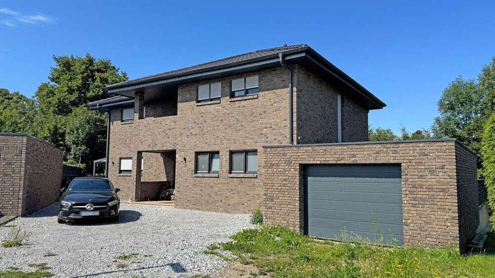 Haus zum Kaufen in Voerde 695.000 € 191 m²