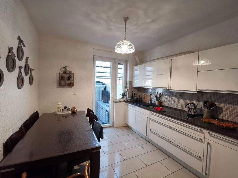 Fußläufig zum Hamborner Altmarkt - Gepflegte Eigentumswohnung 4 zimmer