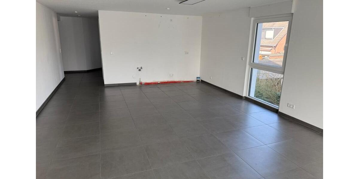 Etagenwohnung Hünxe - 4 Zimmer, 105 m&sup2;, 1.295&euro; | Angebot:25406304