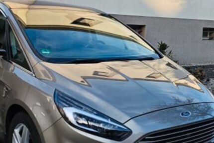 Ford S-Max 105.000 km 14.300 &euro; Gladbeck 45968