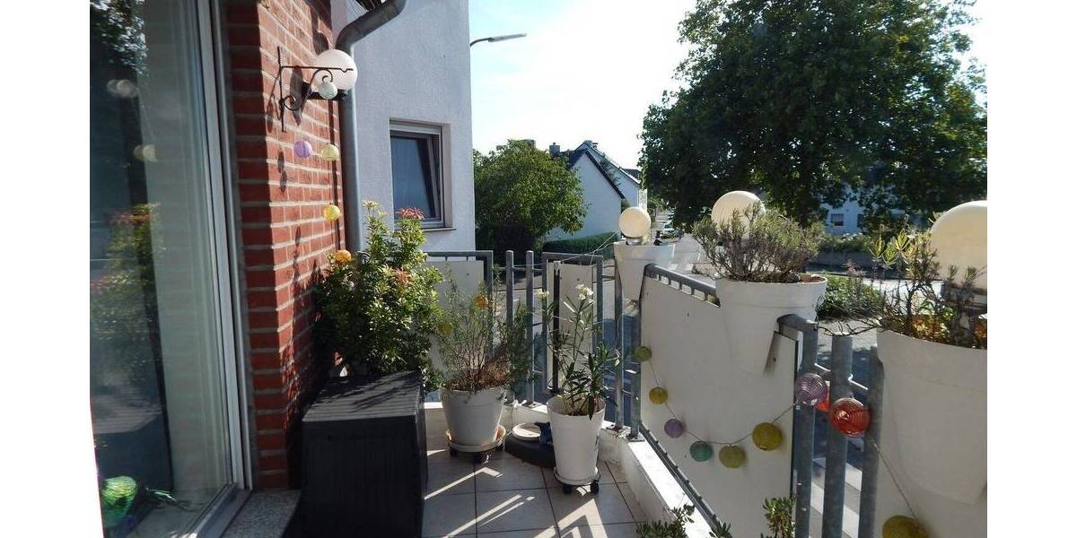 RESERVIERT - Moderne zwei Zimmer Wohnung mit Balkon und Garagenhof in bester Wohnlage von Moers 2 zimmer