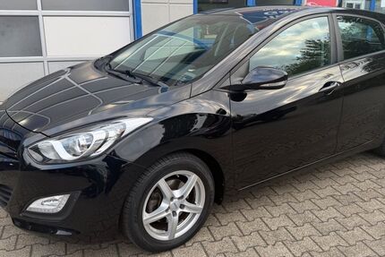 Hyundai i30 89.213 km 8.499 &euro; Bochum 44894